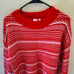 GAP size MEDIUM SWEATER